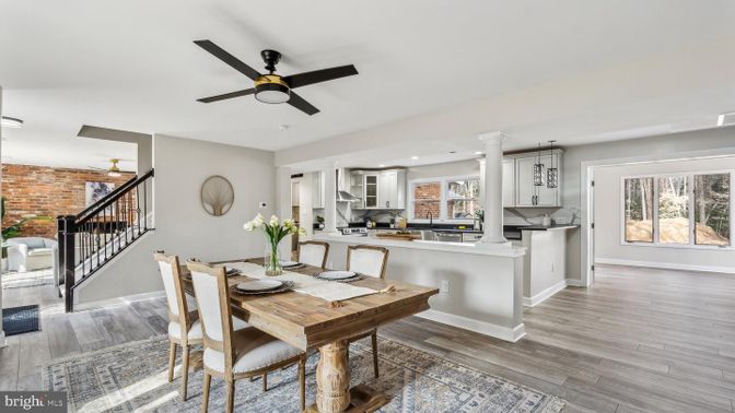 Dining room, Interior, Kitchen, Pendant Lights, Recessed Lighting, Stone Walls, Wood Texture Flooring