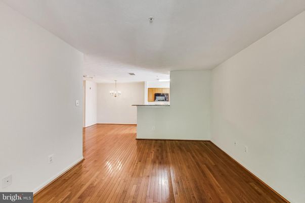 Chandelier, Empty room, Interior, Kitchen, Wood Texture Flooring