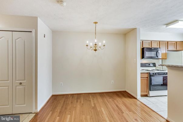 Chandelier, Interior, Kitchen, Wood Texture Flooring