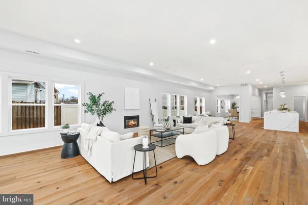 Fireplace, Interior, Living room, Pendant Lights, Recessed Lighting, Wood Texture Flooring