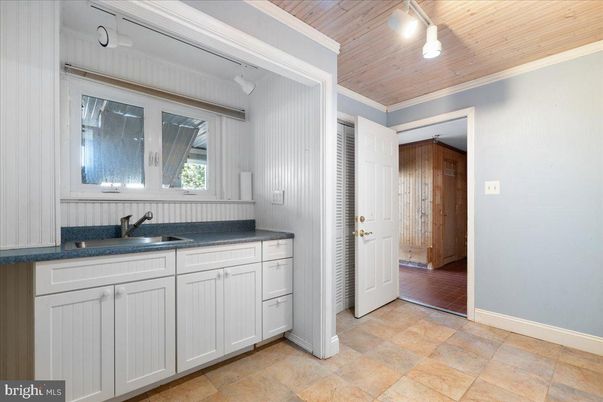 Bathroom, Interior, Wooden Ceilings
