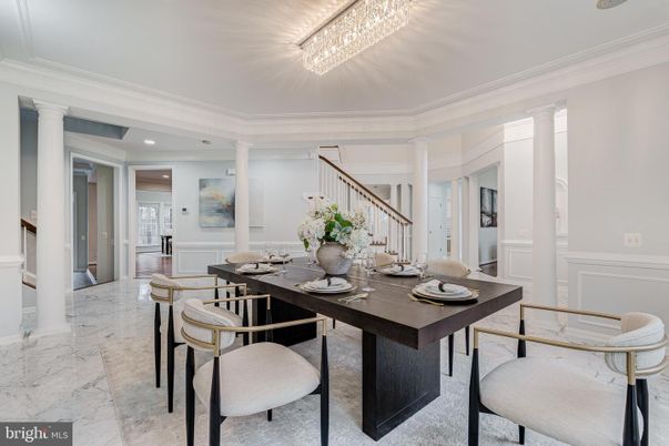 Chandelier, Dining room, Interior, Marble, Recessed Lighting