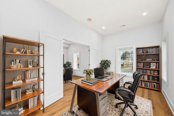 Home Office, Interior, Recessed Lighting, Wood Texture Flooring
