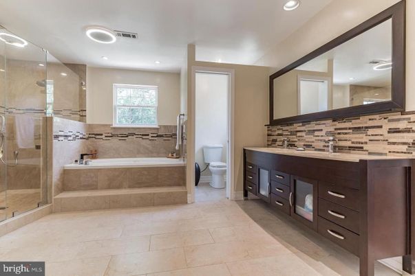 Bathroom, Dual Sink Vanities, Glass Shower, Interior, Recessed Lighting