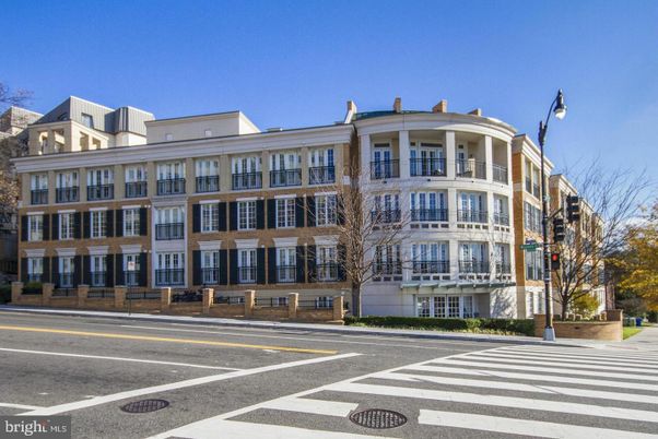 Exterior, Facade, Condo Building