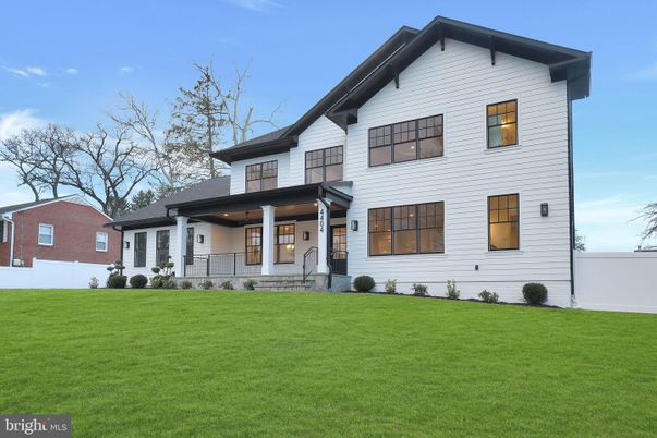 Backyard, Exterior, Facade, Farmhouse