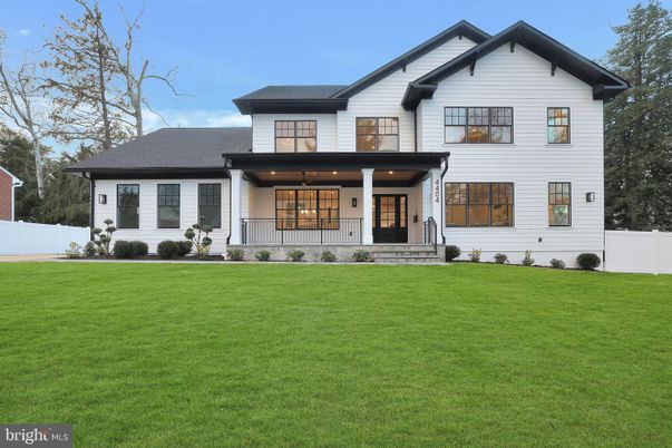 Backyard, Exterior, Facade, Farmhouse