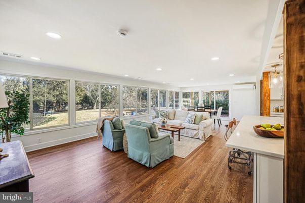 Dining room, Interior, Living room, Recessed Lighting, Wood Texture Flooring
