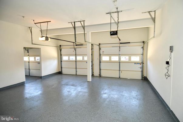 Garage, Interior