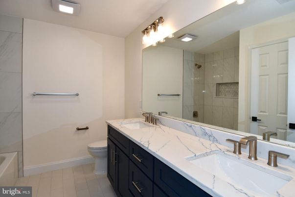 Bathroom, Dual Sink Vanities, Glass Shower, Interior