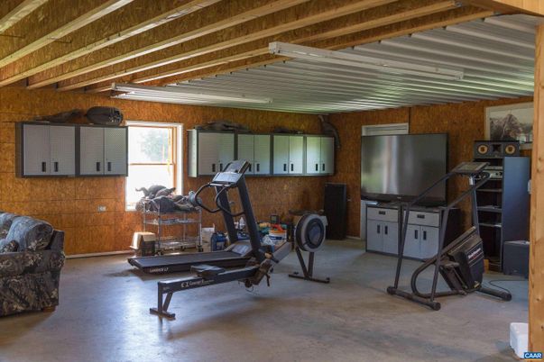 Fitness Equipment, Interior, Wooden Beams