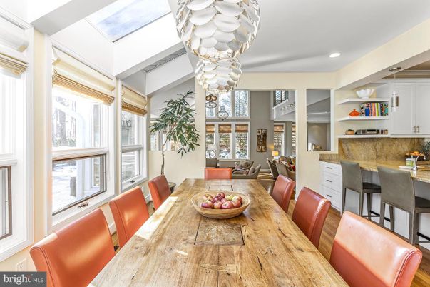 Chandelier, Dining room, Interior, Recessed Lighting