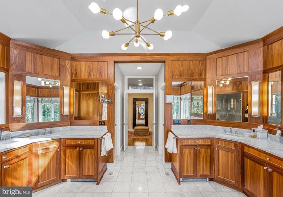 Interior, Kitchen, Pendant Lights, Recessed Lighting, Wooden Walls