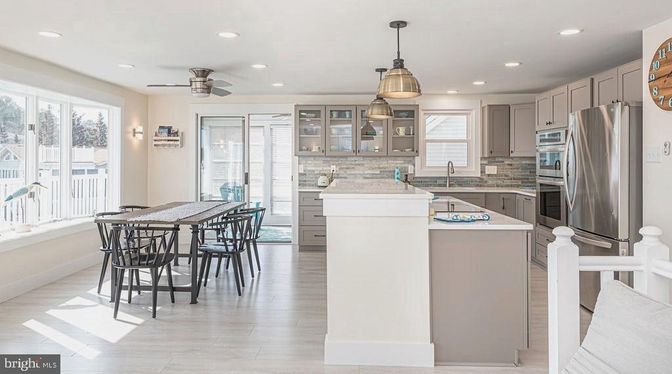 Interior, Kitchen, Pendant Lights, Recessed Lighting, Stainless Steel Appliances