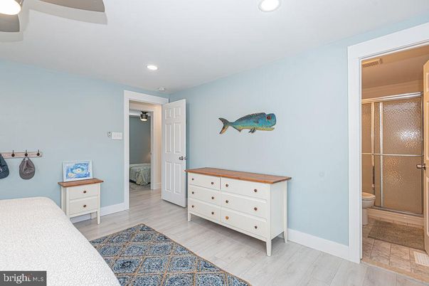 Bathroom, Interior, Recessed Lighting, Wood Texture Flooring