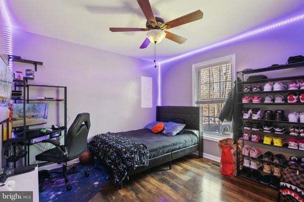 Bedroom, Home Office, Interior, Wood Texture Flooring
