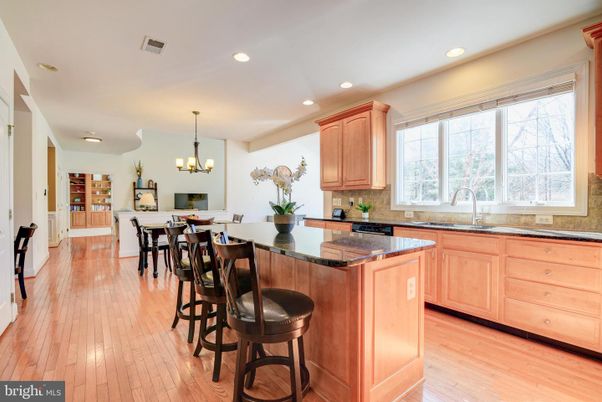 Chandelier, Dining room, Interior, Kitchen, Recessed Lighting, Wood Texture Flooring