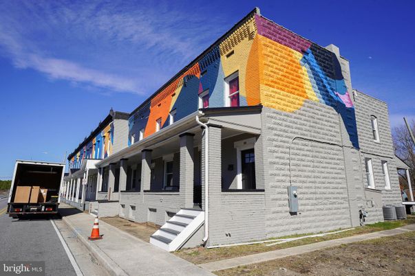 Exterior, Facade, None