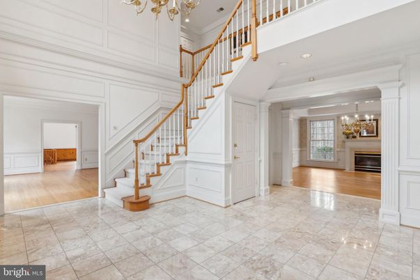 Chandelier, Fireplace, Interior, Wood Texture Flooring