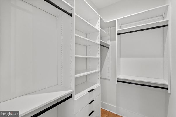 Interior, Walk-in Closets, Wood Texture Flooring