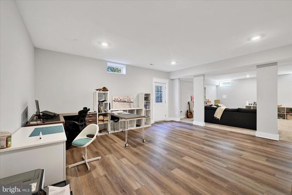 Home Office, Interior, Recessed Lighting, Wood Texture Flooring