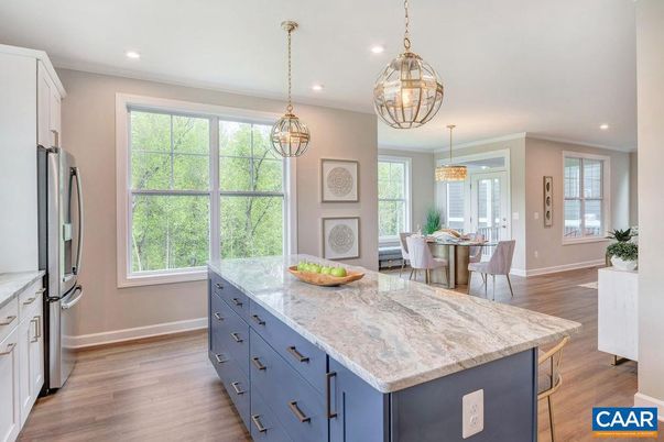 Chandelier, Dining room, Interior, Kitchen, Pendant Lights, Recessed Lighting, Wood Texture Flooring
