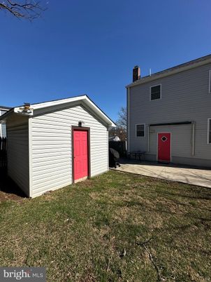 Backyard, Detached Garage, Exterior