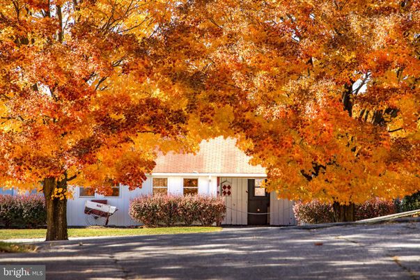 Exterior, Facade, Cape Cod