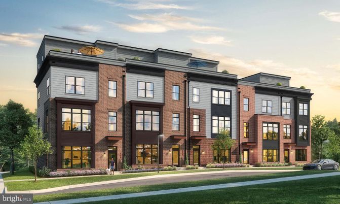 Exterior, Facade, Brick Facade, Rowhouse
