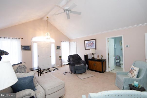 Bathroom, Interior, Living room, Pendant Lights