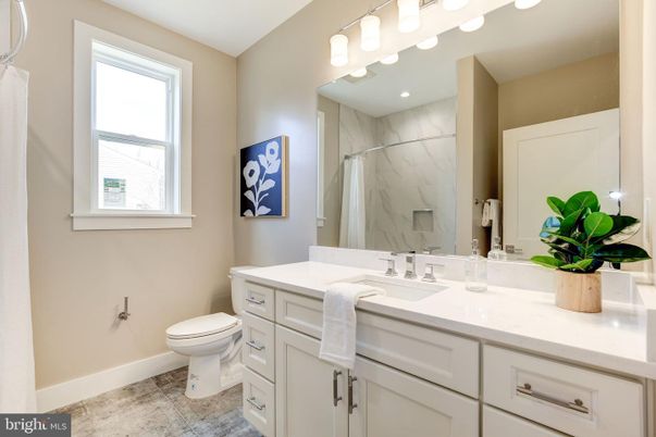 Bathroom, Interior, Marble Walls, Recessed Lighting