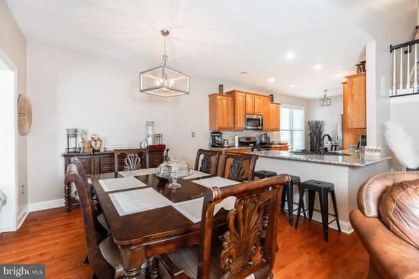 Dining room, Interior, Kitchen, Pendant Lights, Recessed Lighting, Wood Texture Flooring