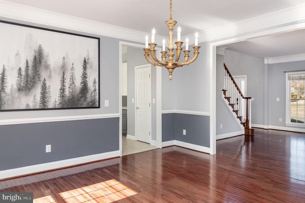 Chandelier, Empty room, Interior, Wood Texture Flooring