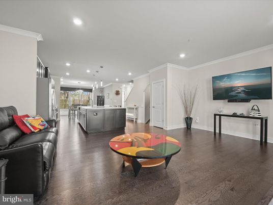 Dining room, Interior, Kitchen, Pendant Lights, Recessed Lighting, Wood Texture Flooring