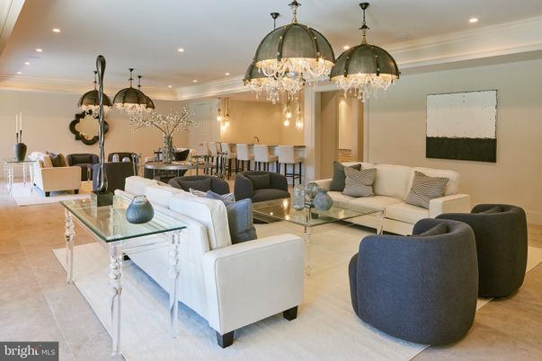 Chandelier, Dining room, Interior, Living room, Pendant Lights, Recessed Lighting