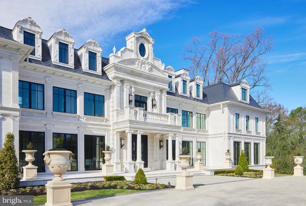 Exterior, Facade, French Provincial