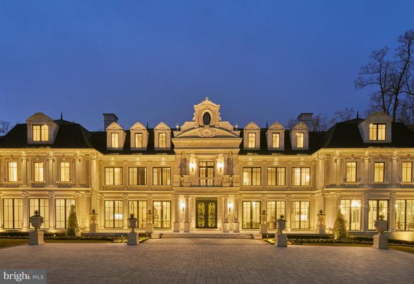 Exterior, Facade, French Provincial