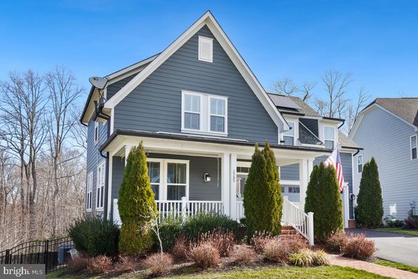 Exterior, Facade, Queen Anne Victorian