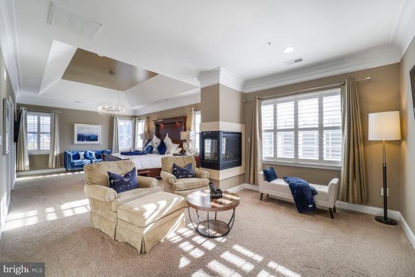 Chandelier, Fireplace, Interior, Living room, Pendant Lights, Recessed Lighting