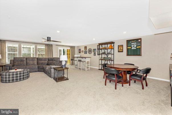 Dining room, Interior, Living room, Recessed Lighting