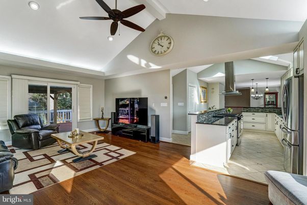 Interior, Kitchen, Living room, Pendant Lights, Recessed Lighting, Wood Texture Flooring