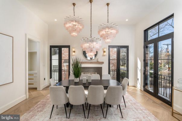 Chandelier, Dining room, Interior, Recessed Lighting, Wood Texture Flooring