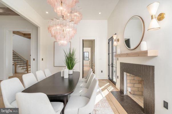 Chandelier, Dining room, Fireplace, Interior, Recessed Lighting, Wood Texture Flooring