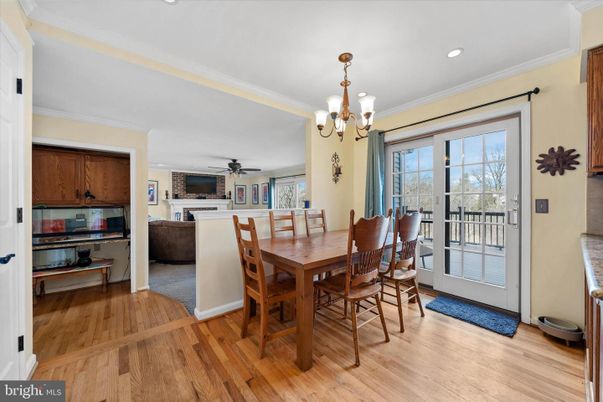 Chandelier, Dining room, Interior, Recessed Lighting, Wood Texture Flooring