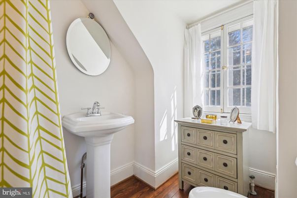 Bathroom, Interior, Wood Texture Flooring