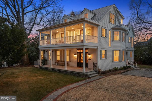 Exterior, Facade, Farmhouse