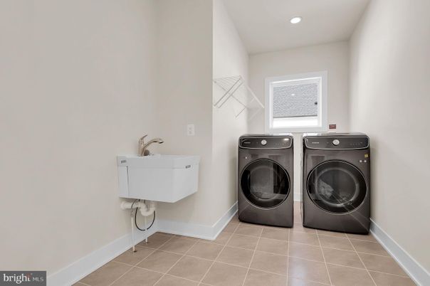 Interior, Recessed Lighting, Washer
