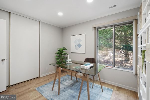 Home Office, Interior, Recessed Lighting, Wood Texture Flooring