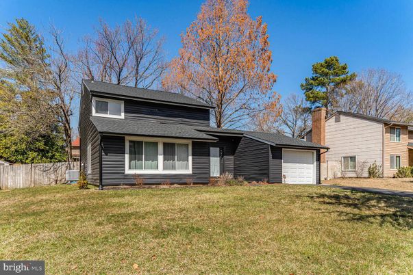 Attached, Backyard, Exterior, Facade, Split Level