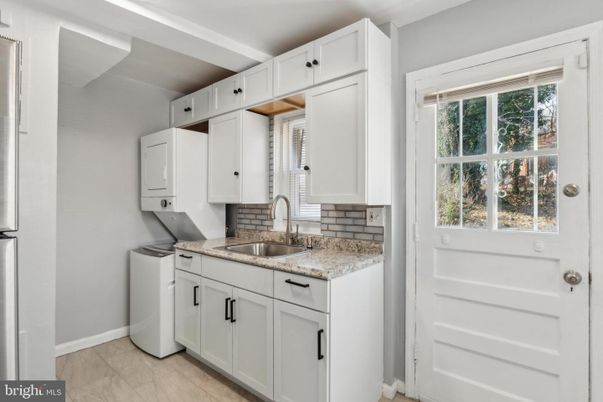 Interior, Kitchen, Washer
